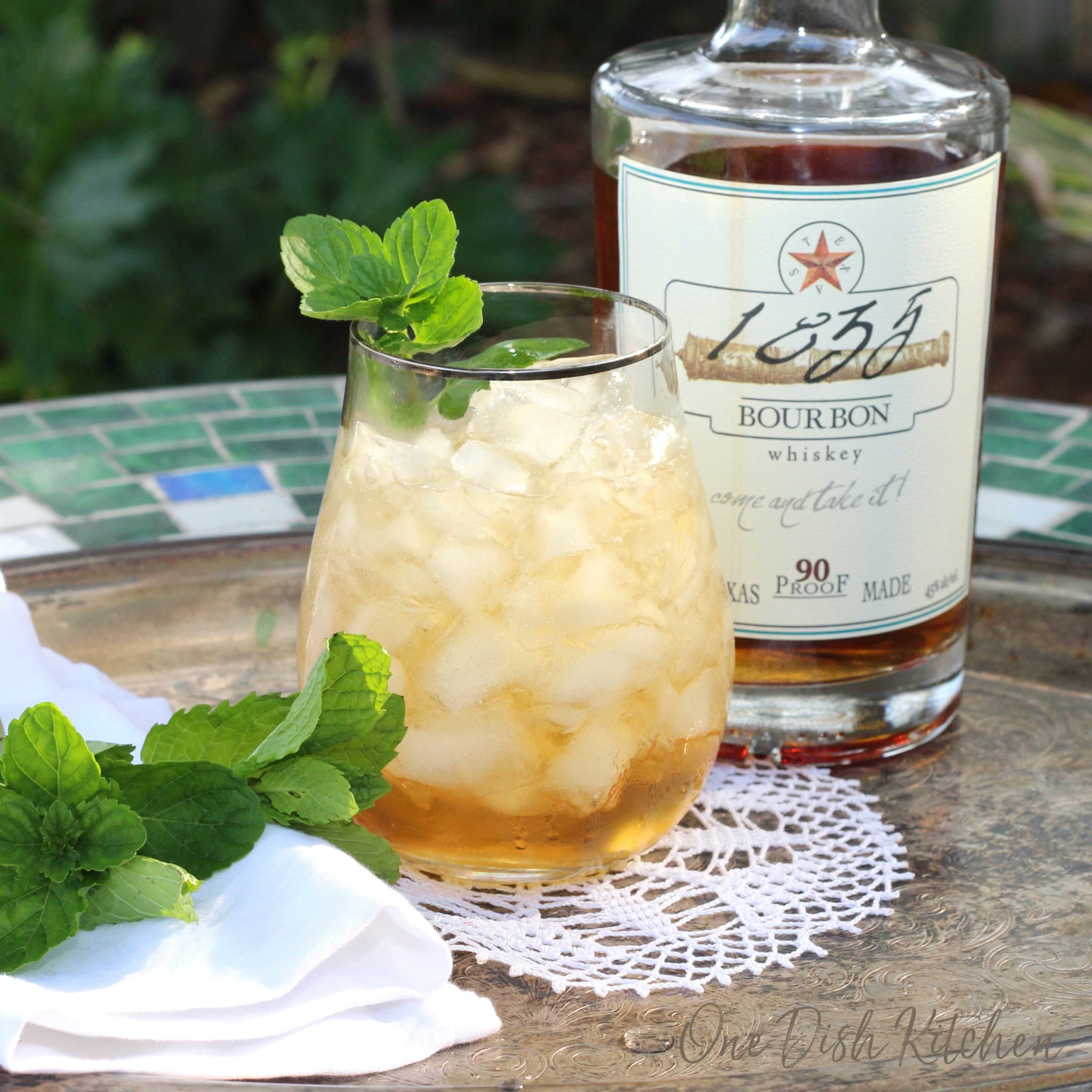 Easy Mint Julep Recipe: Your Perfect Kentucky Derby Cocktail